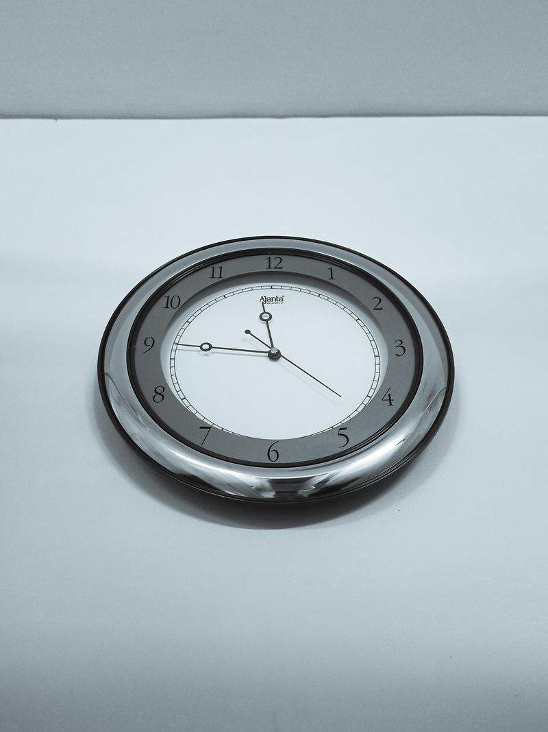 Beratung und Verkauf von Wanduhren